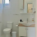 Dora - Spacious 3 Bedrooms 3 Baths, Private Parking, 10 Min Pansiyon