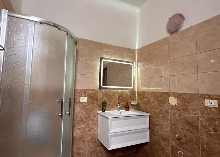 Séjour chez l'habitant Dora - Spacious 3 Bedrooms 3 Baths, Private Parking, 10 Min *