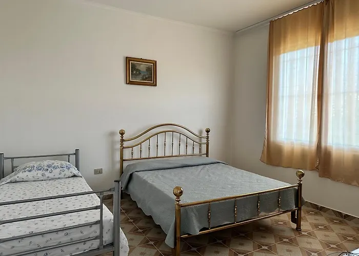 Dora - Spacious 3 Bedrooms 3 Baths, Private Parking, 10 Min Séjour chez l'habitant