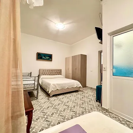 Dora - Spacious 3 Bedrooms 3 Baths, Private Parking, 10 Min