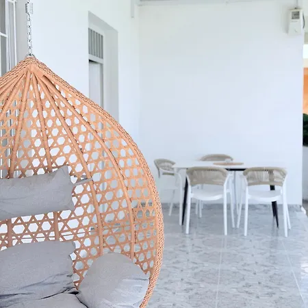 Alloggio in famiglia Dora - Spacious 3 Bedrooms 3 Baths, Private Parking, 10 Min *