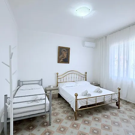 Dora - Spacious 3 Bedrooms 3 Baths, Private Parking, 10 Min Vlorë